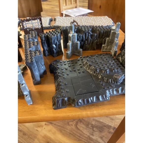 Mega Bloks Dragons Krystal Wars Castle Fort Stone Rock Weapons Figures Walls Lot - Picture 4 of 16